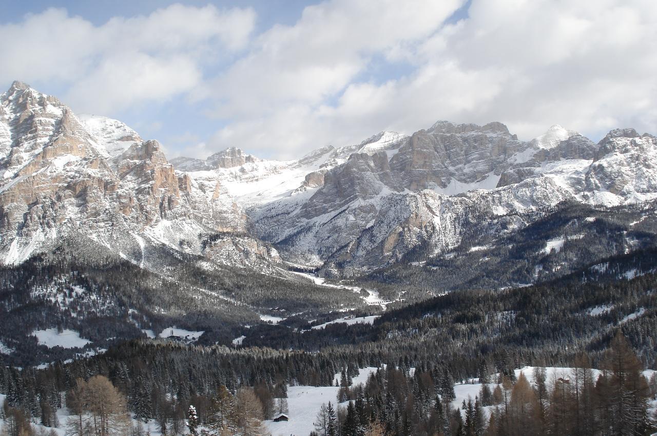 Residence Vajolet San Cassiano Экстерьер фото